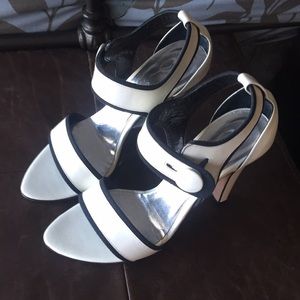 Bebe white and black heels size 5.5 or 35.5